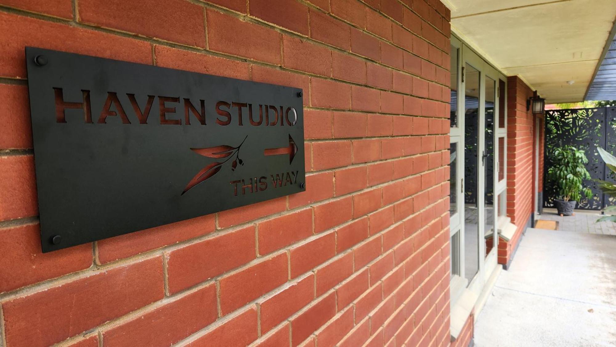 Haven Studio Hideaway Near Airport, Perth